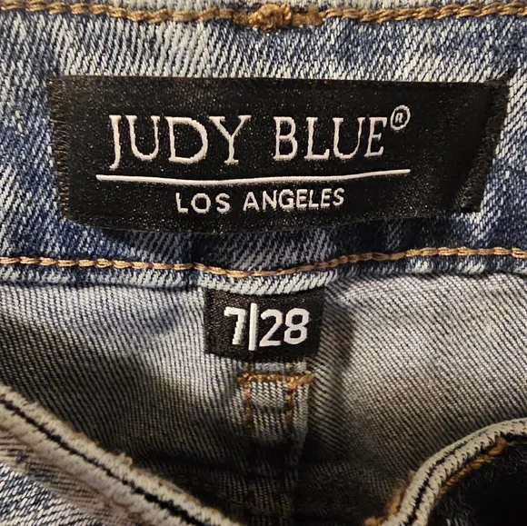 Judy Blue Jeans Blue Denim Cropped Bootcut Distressed Stretch Women's Size 7/28 - Picture 4 of 13